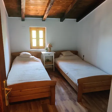 Casa Vecchia Holiday home Tkon
